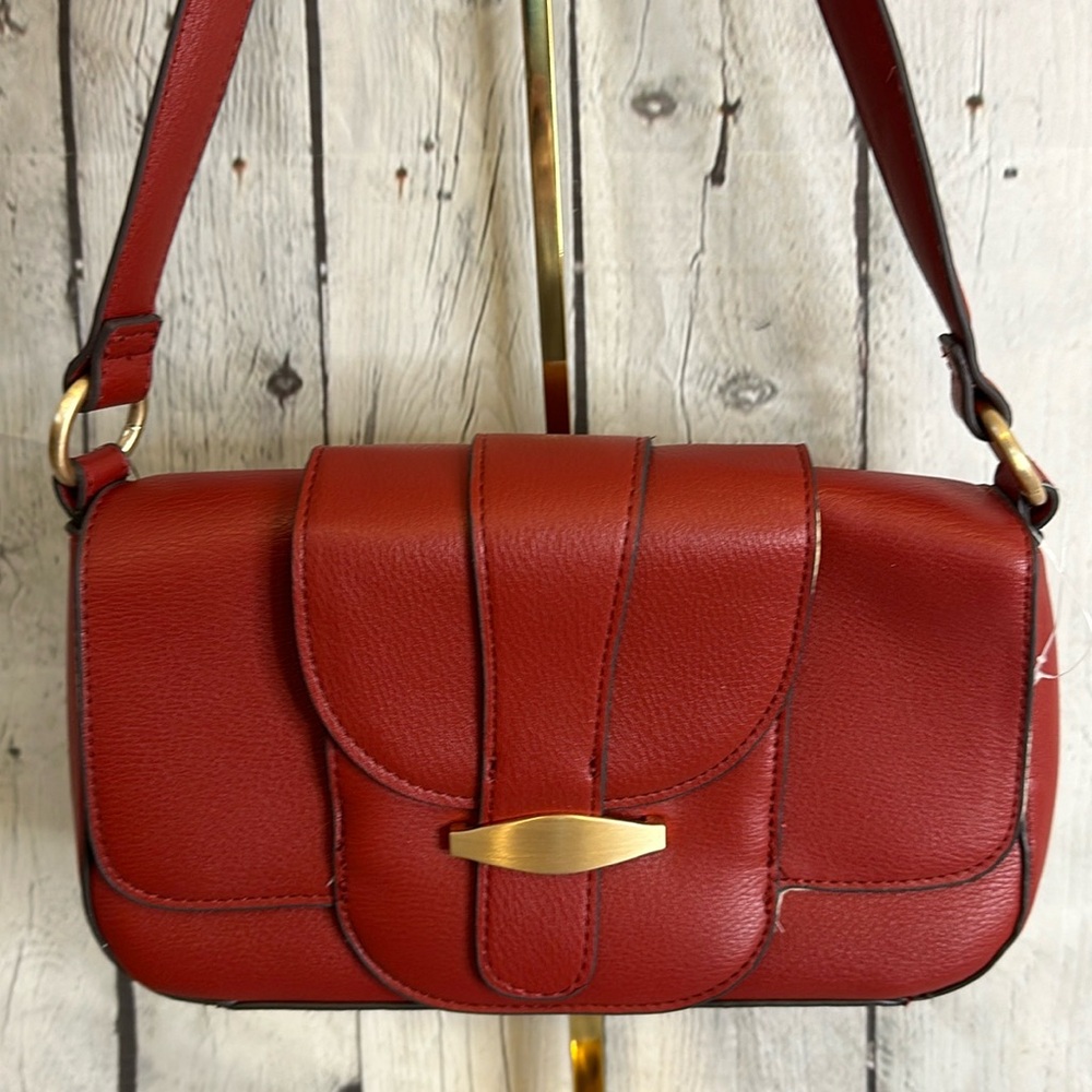 Nwot Small red shoulder bag with front pocket